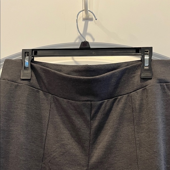 Women’s dress Pants gray with stretch - Picture 3 of 6